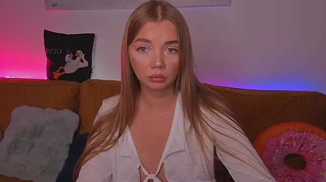 CarrieBradshaww Chat XXX in diretta