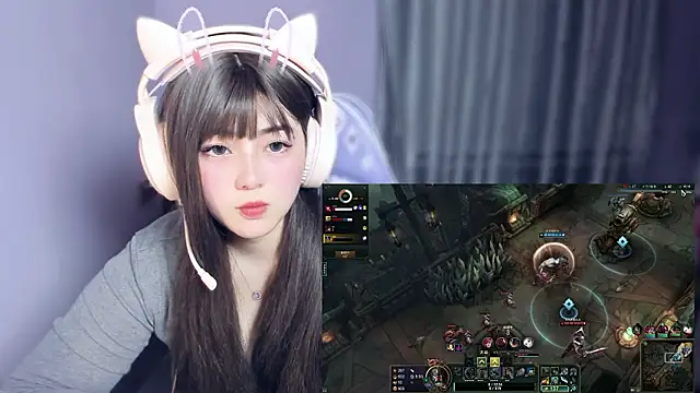 Pokazy przed kamerką – yuki3366