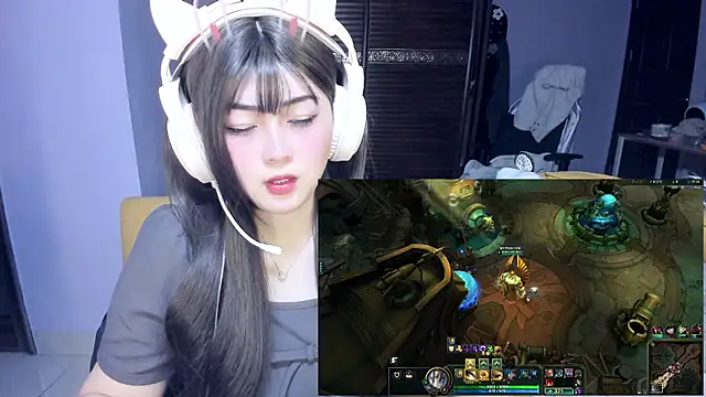 yuki3366 Adlı Modelin Web Kamerası Şovu