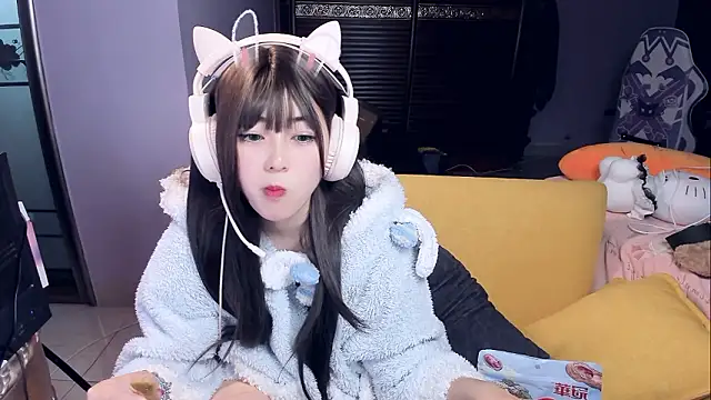 yuki3366: διαδικτυακό σόου στην κάμερα