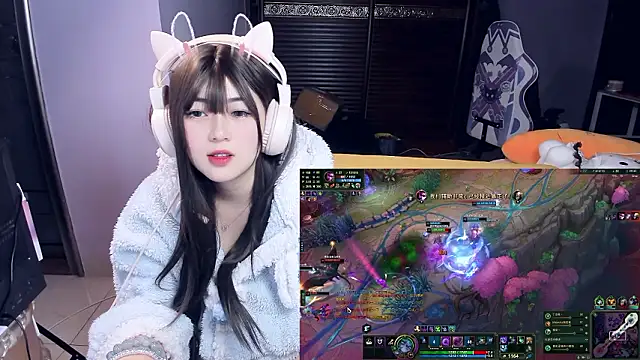 yuki3366 Adlı Modelin Web Kamerası Şovu