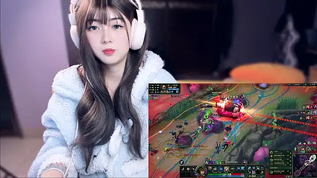 Pokazy przed kamerką – yuki3366