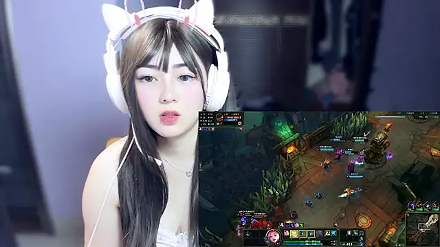 yuki3366: διαδικτυακό σόου στην κάμερα