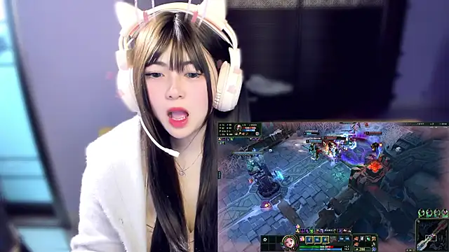 yuki3366: διαδικτυακό σόου στην κάμερα