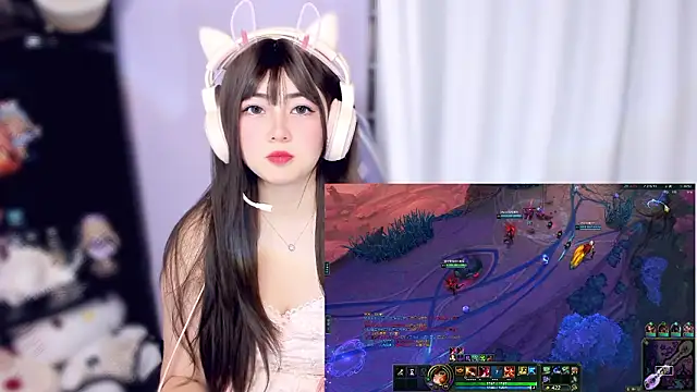 Pokazy przed kamerką – yuki3366