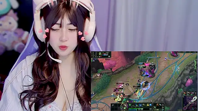 Pokazy przed kamerką – yuki3366