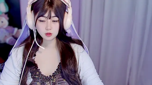 Chat +18 de yuki3366 ao vivo