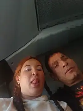 הופעת וובקאם של Xiomara_fiery