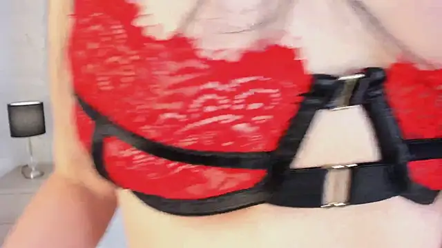 LilithHarperr_'s Webcam Show