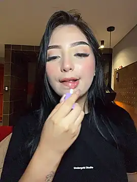 LilithHarperr_ 웹캠 쇼