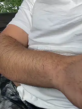 CloudyMuscleBeefy's Webcam Show