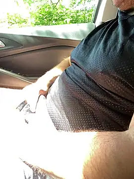 CloudyMuscleBeefy: διαδικτυακό σόου στην κάμερα
