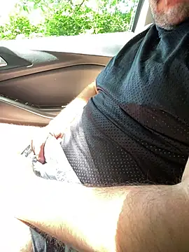 CloudyMuscleBeefy: вебкам-шоу