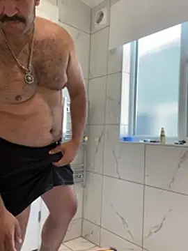 CloudyMuscleBeefy webkamerás műsora