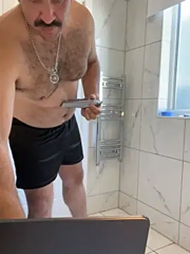 Show webcam de CloudyMuscleBeefy
