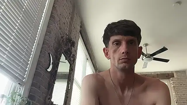 MuchCarpal webkamerás műsora