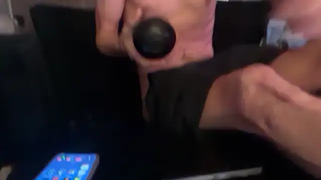 MuchCarpal Show in webcam