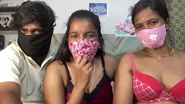 Show Webcam de TN_IN_Romantic_Couples