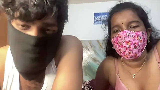 TN_IN_Romantic_Couples Pertunjukan Webcam