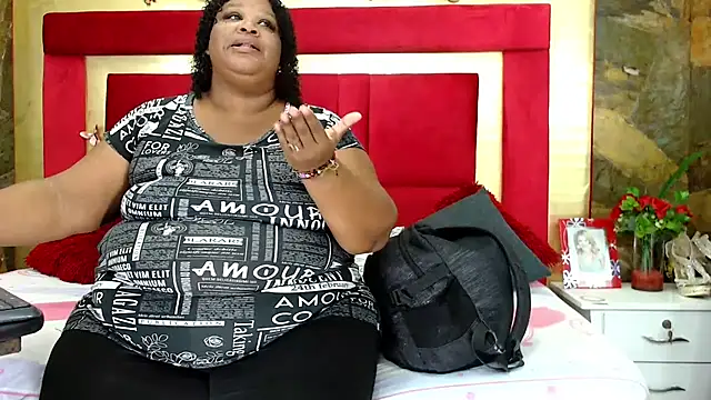 Chatroom XXX en direct de Exoticbigmandy