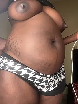 צ'אט XXX בשידור חי של milkybignipple3
