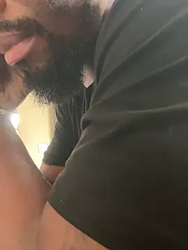 naughty_thick webkamerás műsora