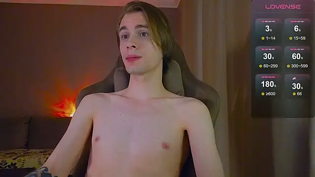 DebugMee: вебкам-шоу