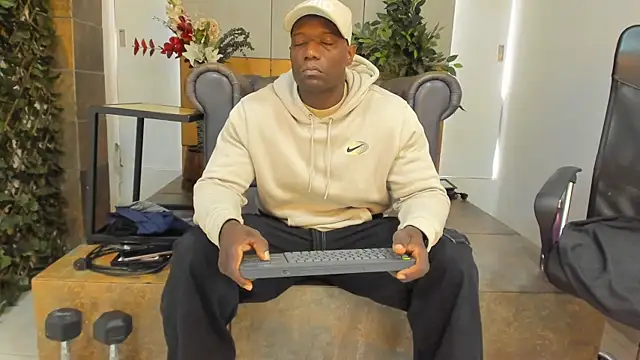 MarcusBlack_n Webbikameraesitys