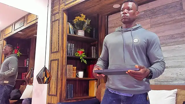 MarcusBlack_n Webbikameraesitys