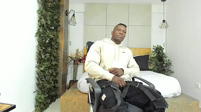 MarcusBlack_n Webbikameraesitys