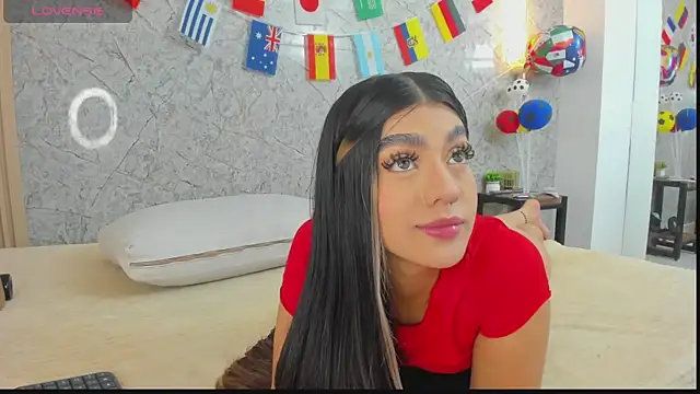 Antonella_west Adlı Modelin Canlı XXX Sohbeti