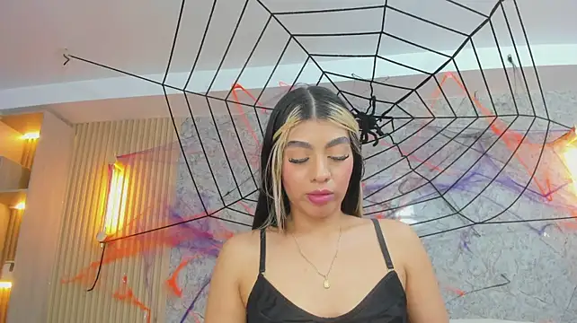 Pertunjukan Kamera Web Antonella_west