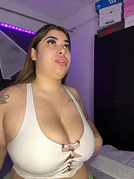 jazminslut 网络视讯表演