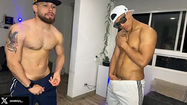 zoneboysのウェブカメラショー