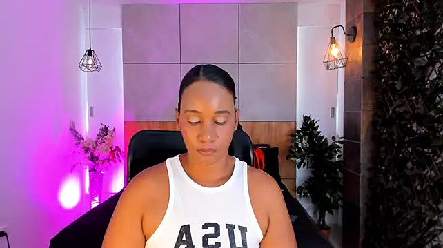 EbonyHorrny Chat XXX in diretta