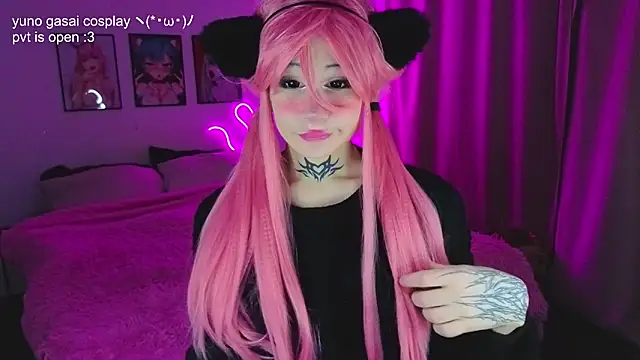 Pokazy przed kamerką – your_little_eva