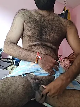 Show modela hairy_boyi na web-kameri
