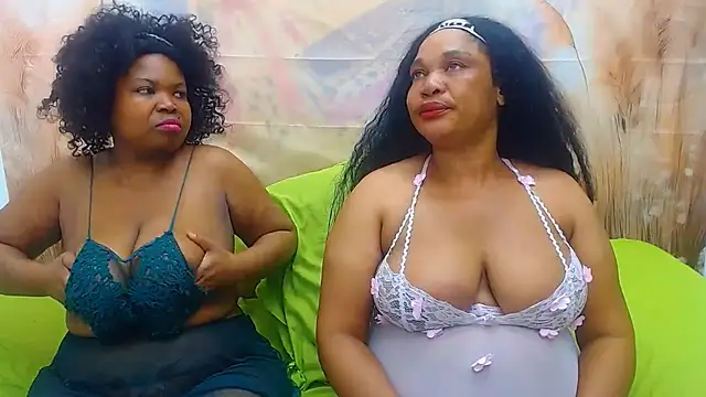 HornnyBabe35's Webcam Show