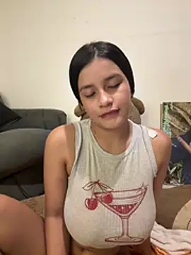 indialatin Show in webcam