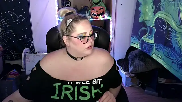 Kinky_Witch Pertunjukan Webcam