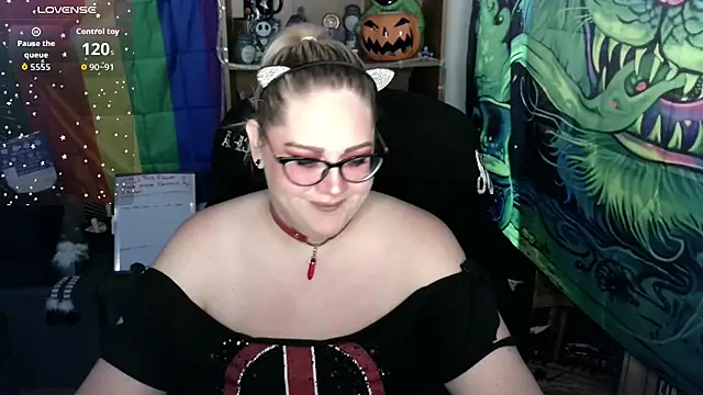 Pokazy przed kamerką – Kinky_Witch