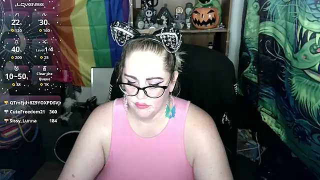 Pokazy przed kamerką – Kinky_Witch