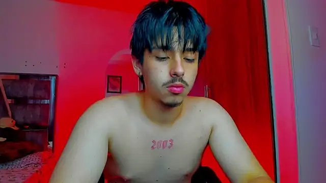 Maximo_Miller Pertunjukan Webcam