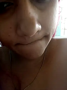 srtsara's Webcam Show