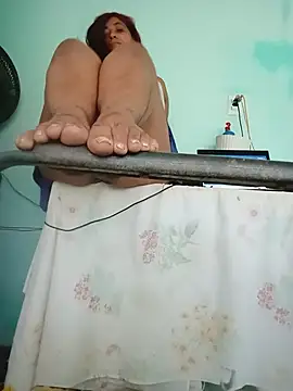 srtsara's Webcam Show