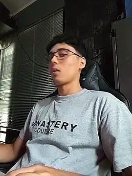 SrJacobs Show in webcam