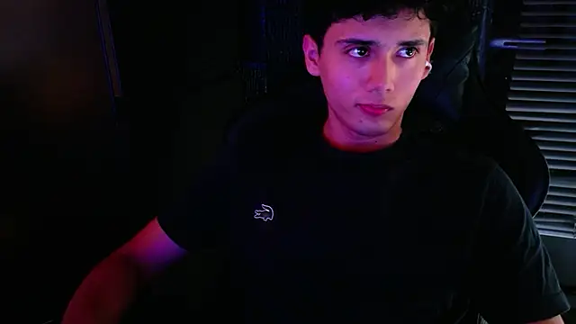 SrJacobs Show in webcam