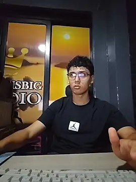 SrJacobs Chat XXX in diretta