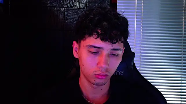 SrJacobs Show in webcam