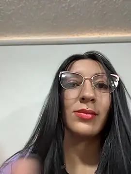 הופעת וובקאם של SALOME_KORLAND